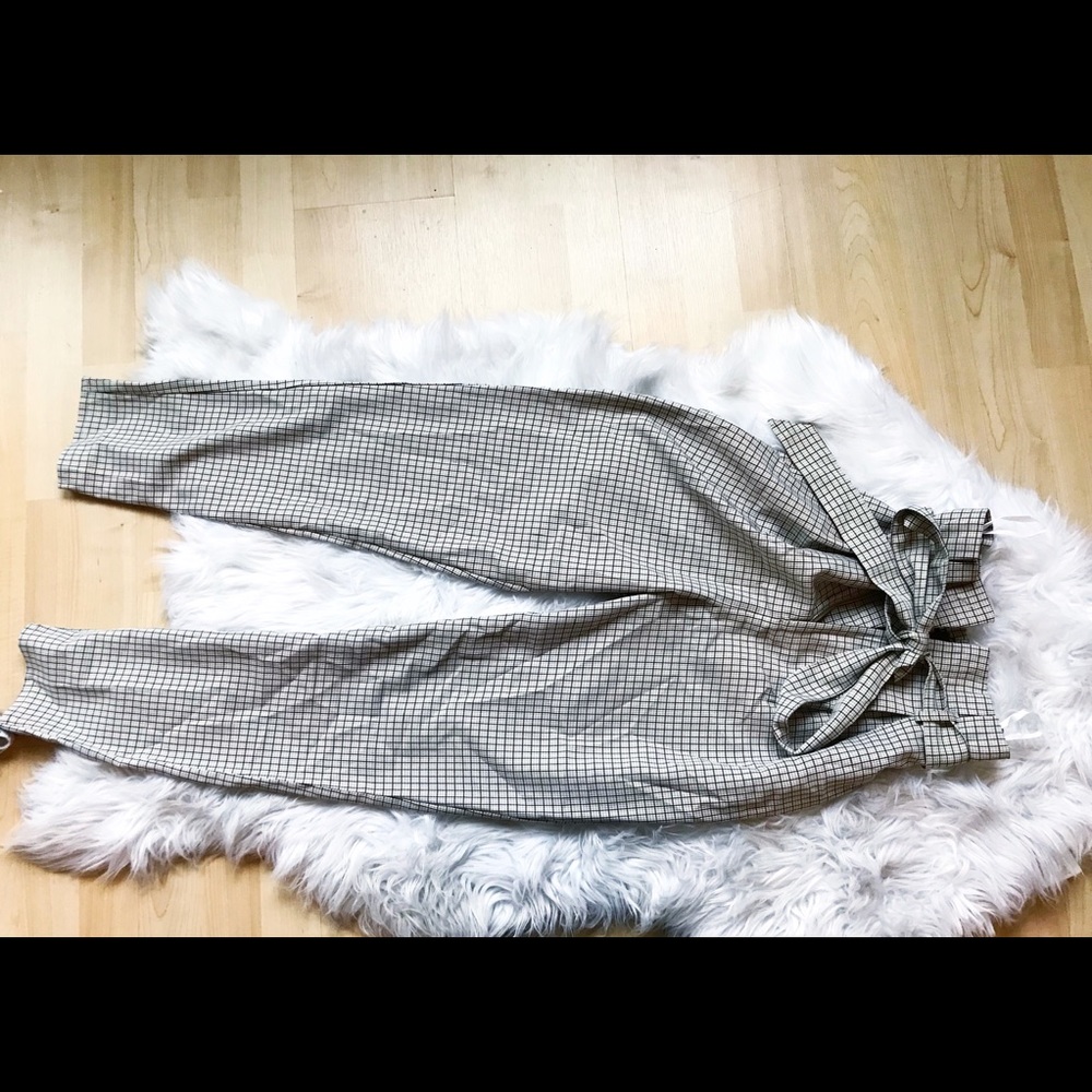 Brand new with tags! Nasty Gal paperbag pants